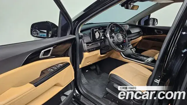 Kia Carnival 2022 — Photo 8/20