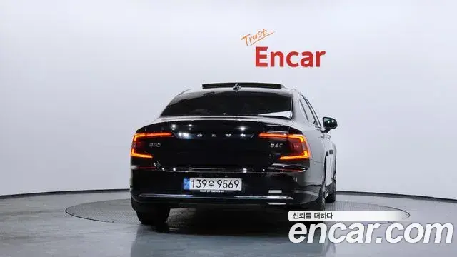 Volvo S90 2022 — Photo 12/20