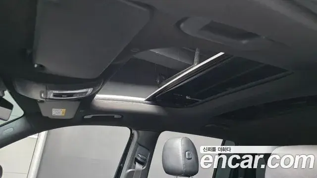 Mercedes-Benz GLB-Class 2020 — Photo 14/20