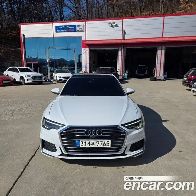 Audi A6 2021 — ფოტო 2/19