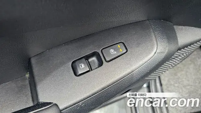 Kia Seltos 2022 — ფოტო 16/20