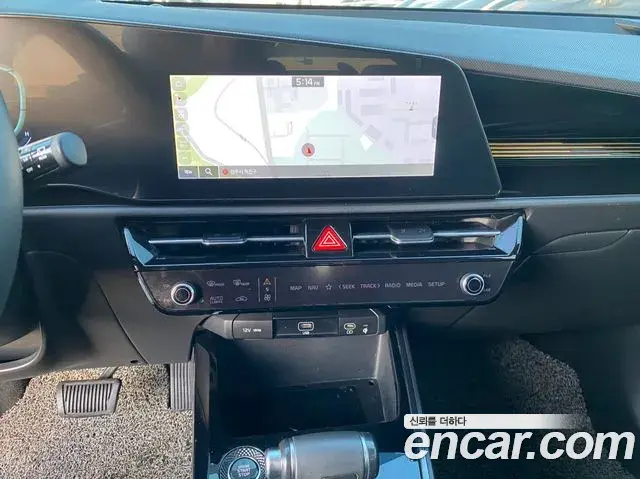 Kia Niro 2022 — ფოტო 12/20