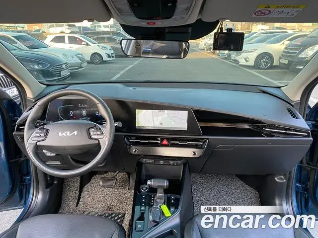 Kia Niro 2022 — ფოტო 5/20