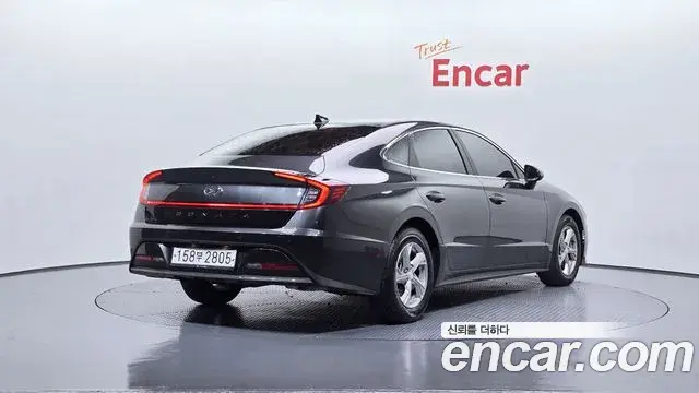 Hyundai Sonata Hybrid 2020 — Şəkil 13/20