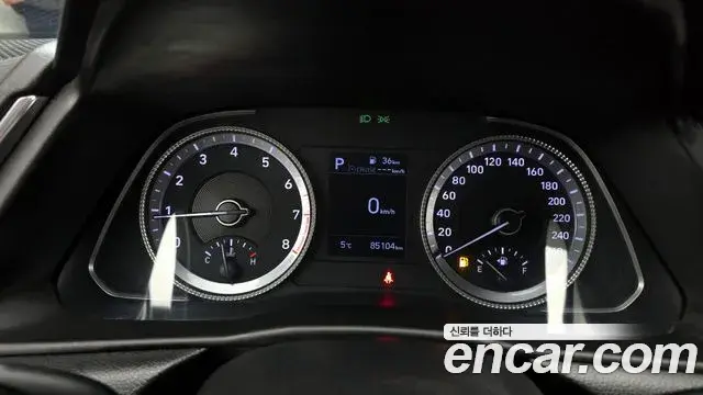 Hyundai Sonata Hybrid 2020 — Şəkil 9/20