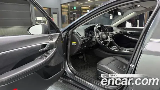 Hyundai Sonata Hybrid 2020 — Şəkil 12/20