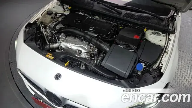 Mercedes-Benz A-Class 2021 — Photo 3/20