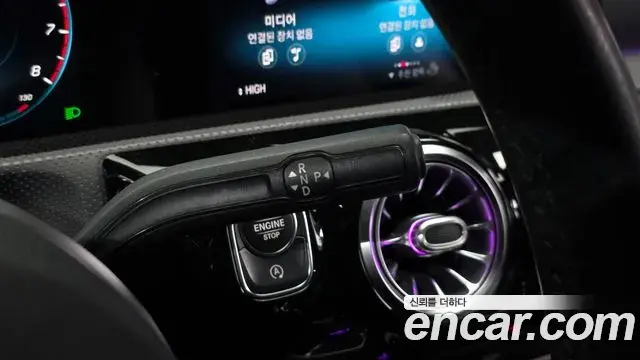 Mercedes-Benz A-Class 2021 — Photo 17/20