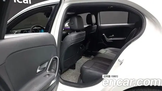 Mercedes-Benz A-Class 2021 — Photo 6/20