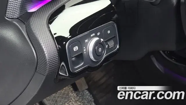 Mercedes-Benz A-Class 2021 — Photo 14/20