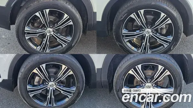 Volvo XC40 2021 — Şəkil 17/20