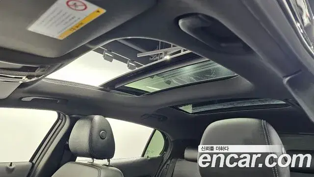Mercedes-Benz GLA-Class 2019 — Photo 12/20