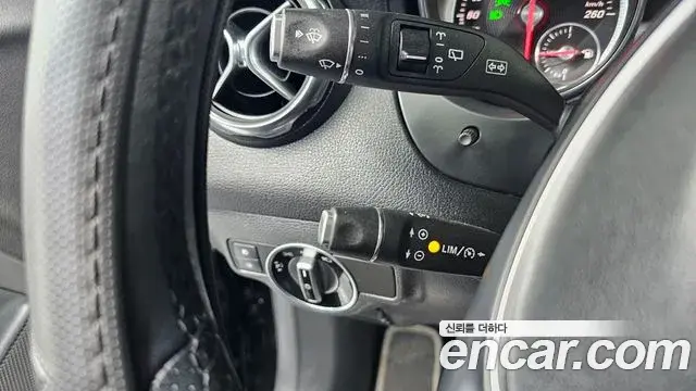 Mercedes-Benz GLA-Class 2019 — Photo 20/20
