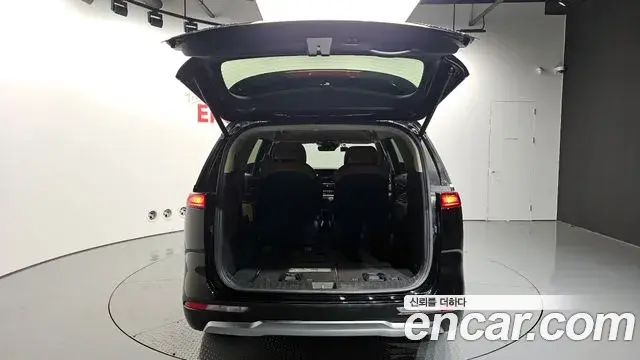Kia Carnival 2020 — Şəkil 15/20