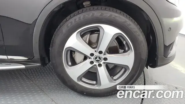 Mercedes-Benz GLC-Class 2019 — ფოტო 19/20
