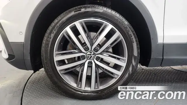 Volkswagen Tiguan Allspace 2022 — Photo 17/20