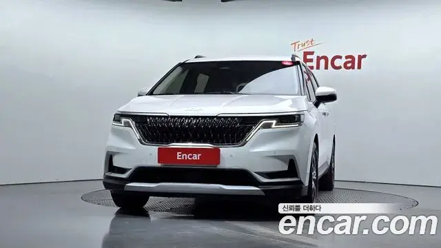Kia Carnival 2022 — Фото 3/20