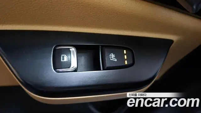 Kia Carnival 2022 — Фото 17/20