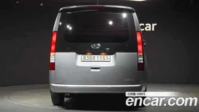 Hyundai Staria 2021 — Фото 4/20