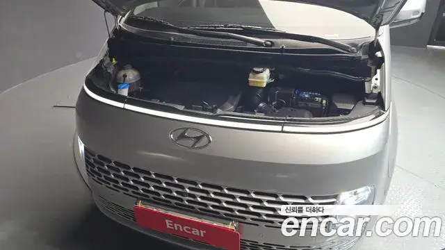 Hyundai Staria 2021 — Фото 6/20