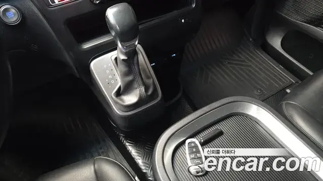 Hyundai Staria 2021 — Фото 9/20