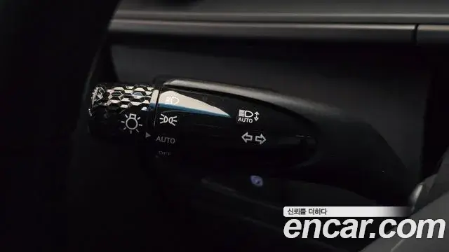 Hyundai Staria 2021 — Фото 18/20