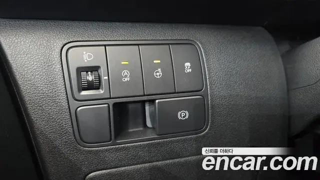 Hyundai Staria 2021 — Фото 19/20