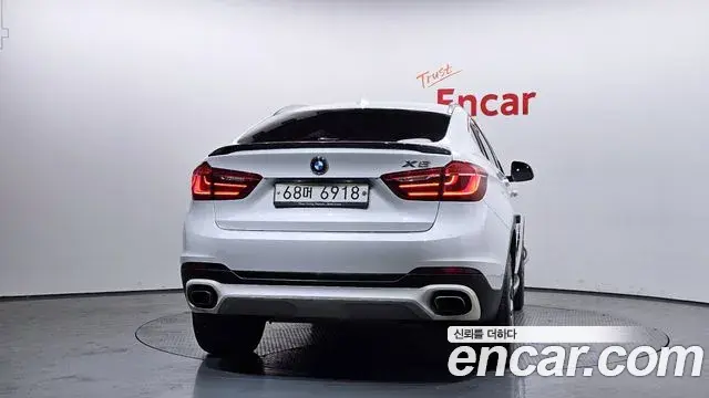 BMW X6 2018 — ფოტო 12/20