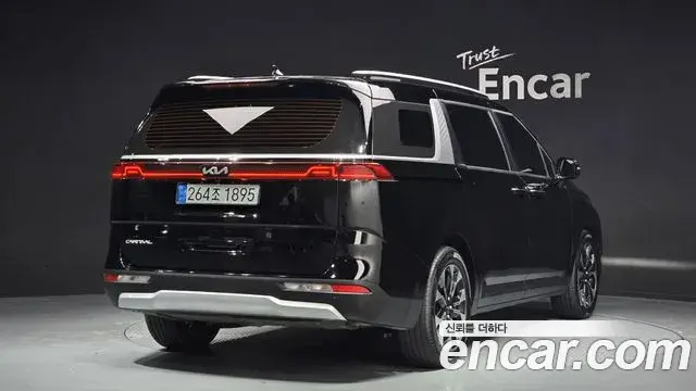 Kia Carnival 2022 — Photo 4/20