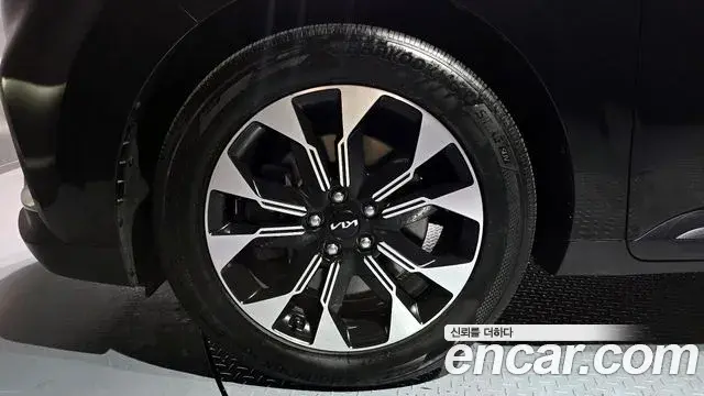 Kia Carnival 2022 — Photo 17/20