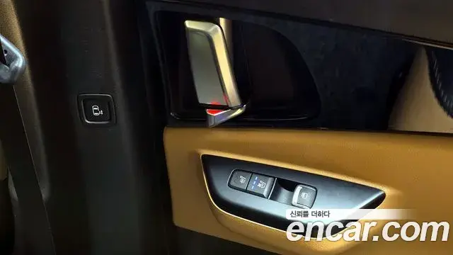 Kia Carnival 2022 — Photo 2/20