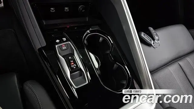 Audi Q5 2025 — Şəkil 12/20