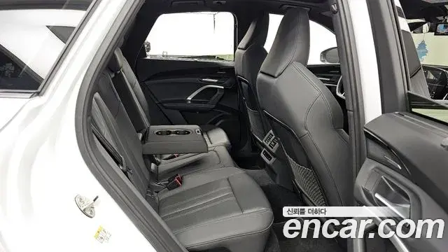 Audi Q5 2025 — Şəkil 4/20
