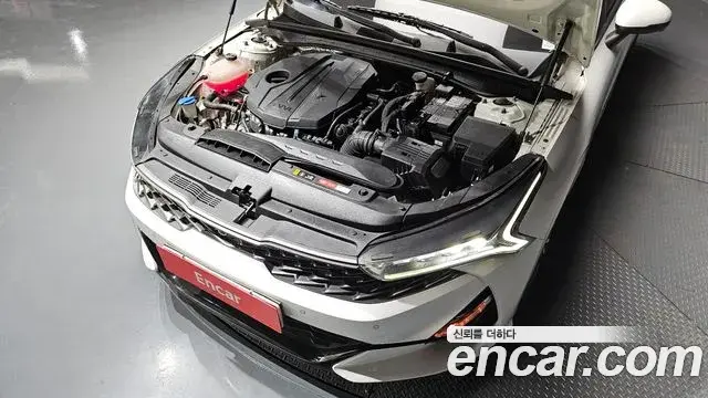 Kia K5 2021 — Şəkil 14/20