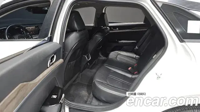 Kia K5 2021 — Şəkil 15/20