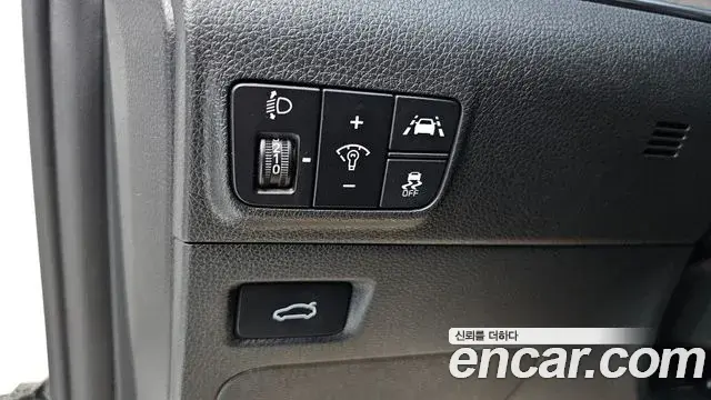 Kia K5 2021 — Şəkil 9/20