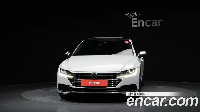 Volkswagen Arteon 2019 — Şəkil 9/20