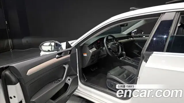 Volkswagen Arteon 2019 — Şəkil 19/20