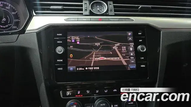 Volkswagen Arteon 2019 — Şəkil 11/20