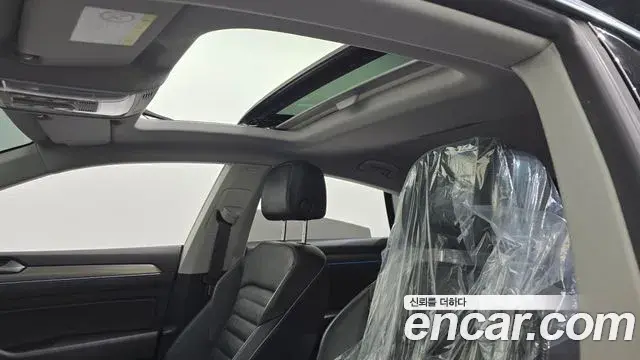 Volkswagen Arteon 2018 — Şəkil 19/20