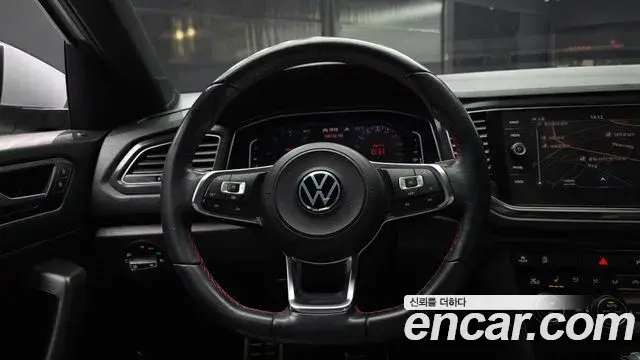 Volkswagen T-Roc 2021 — Şəkil 18/20
