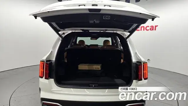 Kia Sorento 2022 — Фото 20/20