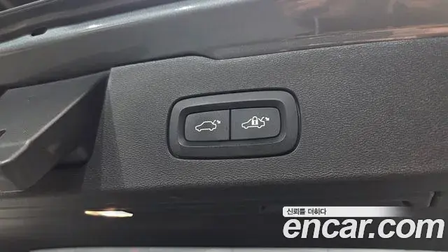 Volvo V60 Cross Country 2020 — ფოტო 14/20