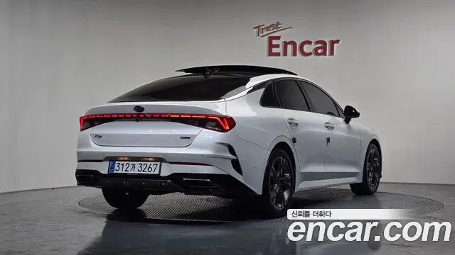 Kia K5 2020 — ფოტო 6/20