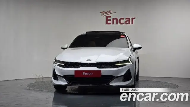 Kia K5 2020 — ფოტო 9/20