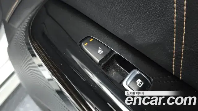 Kia K5 2020 — ფოტო 8/20