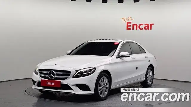 Mercedes-Benz C-Class 2020 — Photo 11/20