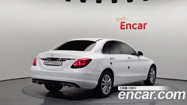 Mercedes-Benz C-Class 2020 — Photo 20/20