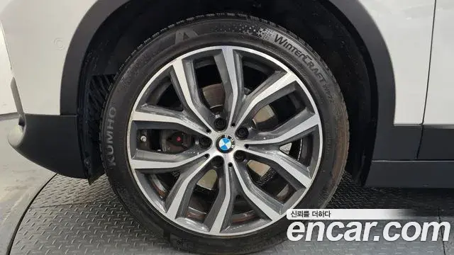 BMW X2 2019 — ფოტო 1/20