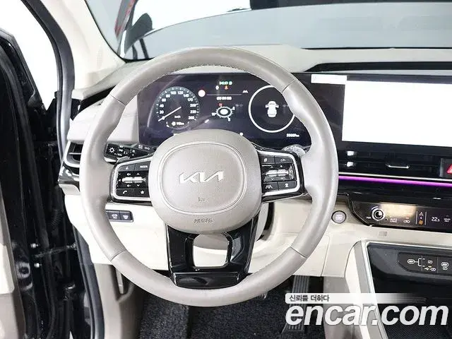 Kia Carnival 2024 — Фото 10/20